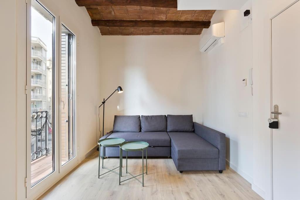 Modern And Bright Well Located In Gracia * Barcellona